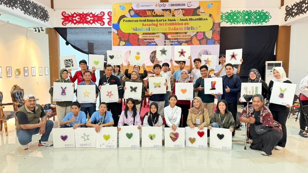Peserta Didik SKH Negeri 1 Palangka Raya Ikut Berpartisipasi Dalam Pameran Seni Rupa Karya Anak Disabilitas Bataring Art Exhbition ke-6