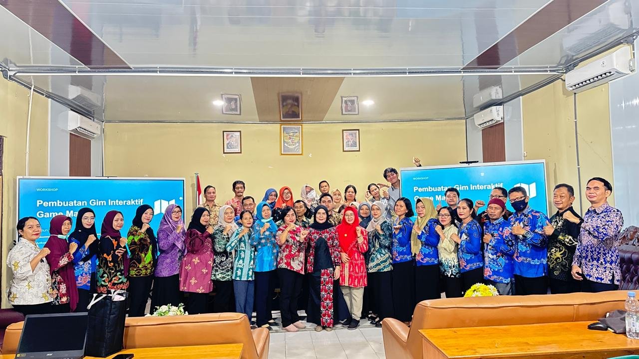 Tingkatkan Kreativitas dan Literasi Digital, SKh Negeri 1 Palangka Raya Laksanakan Pembelajaran Digitalisasi Pembuatan Game