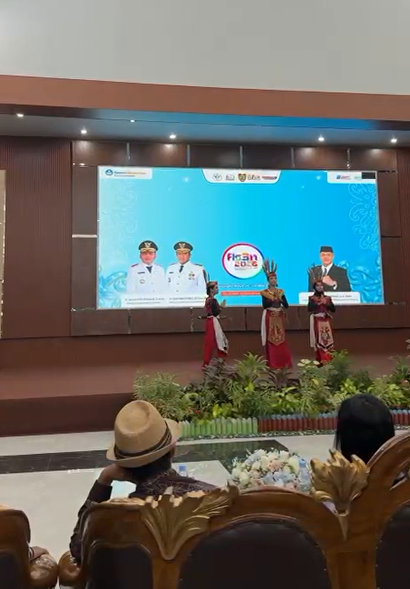 Penampilan Tari dari siswa SKH Negeri 1 Pky di acara pembukaan FLS3N 2026